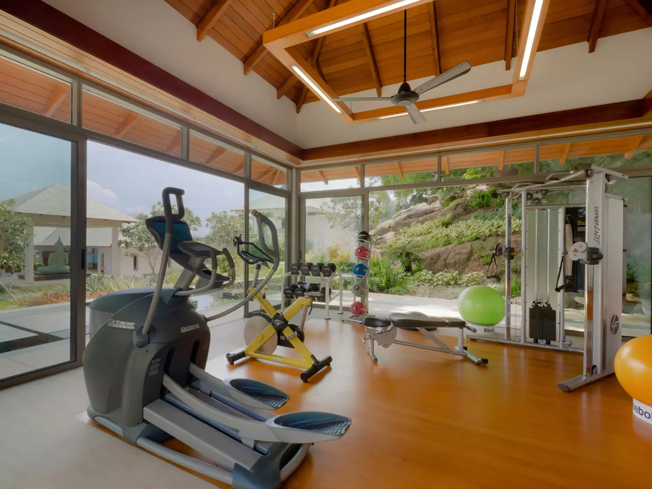 9-Bedroom Villa Sleeping 20, Kamala in Phuket & Andaman Coast, photo 10 of 30