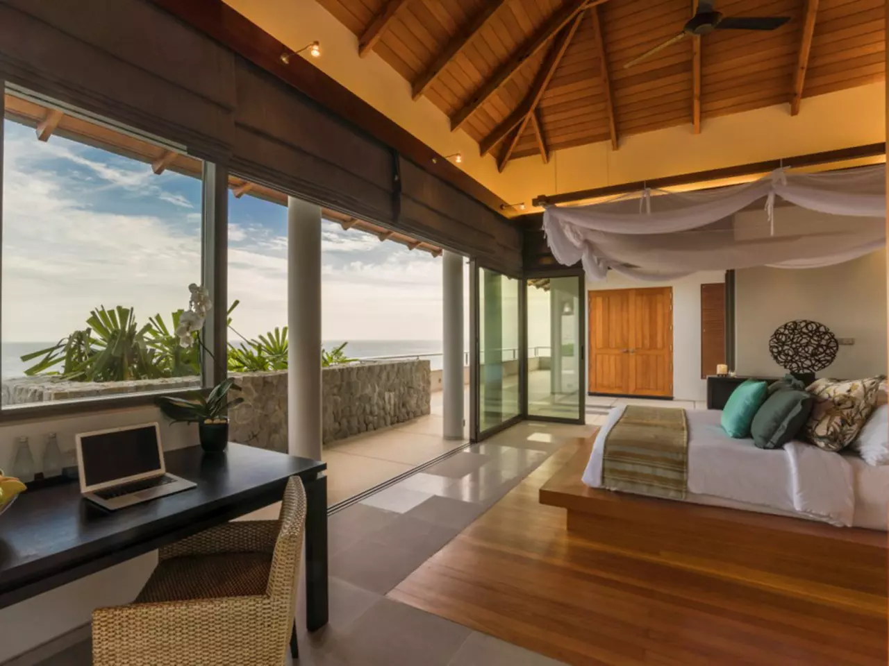 9-Bedroom Villa Sleeping 20, Kamala in Phuket & Andaman Coast, photo 21 of 30