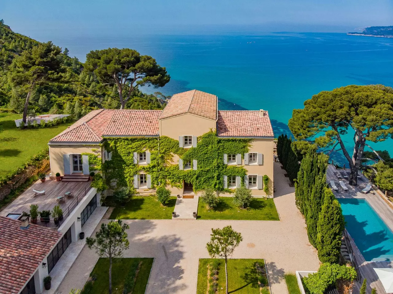 Domaine de Canaille - Cassis Luxury in Saint-Tropez, photo 3 of 32