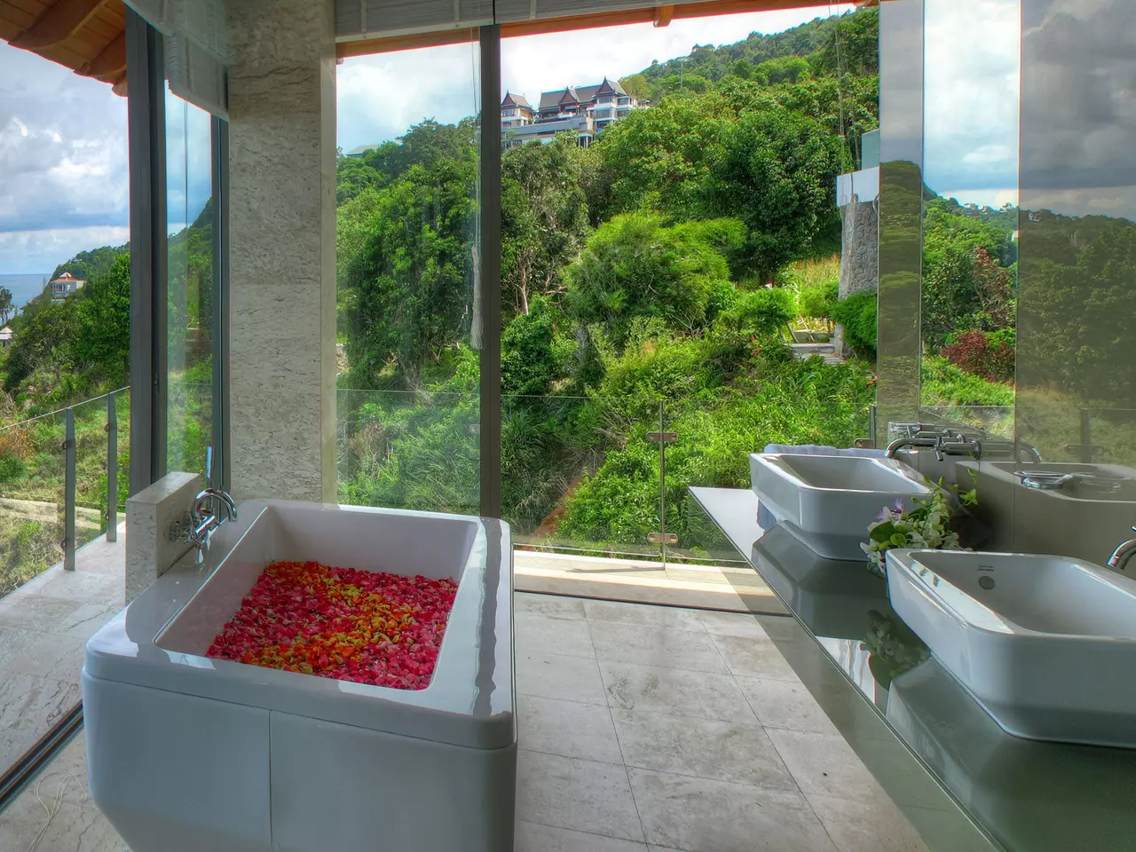 6-Bedroom Villa in Kamala in Phuket & Andaman Coast, photo 5 of 29