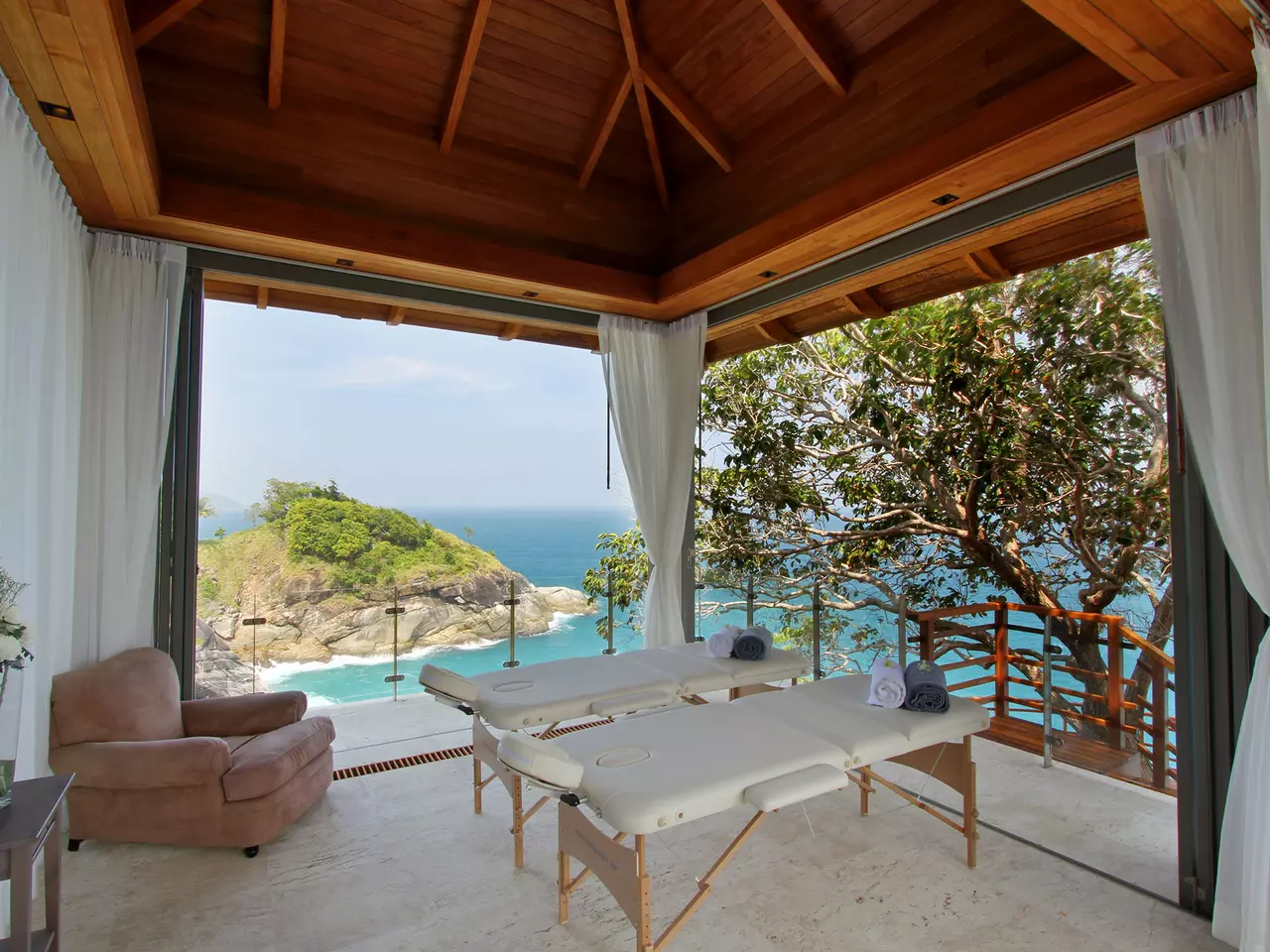 6-Bedroom Villa in Kamala in Phuket & Andaman Coast, photo 6 of 29
