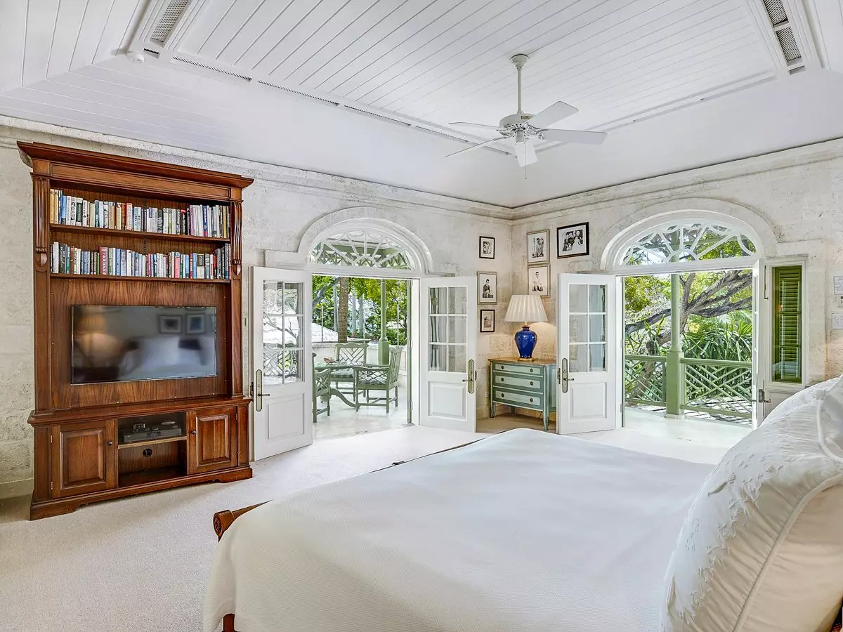 Laughing Waters at Sandy Lane in Barbados, photo 23 of 30