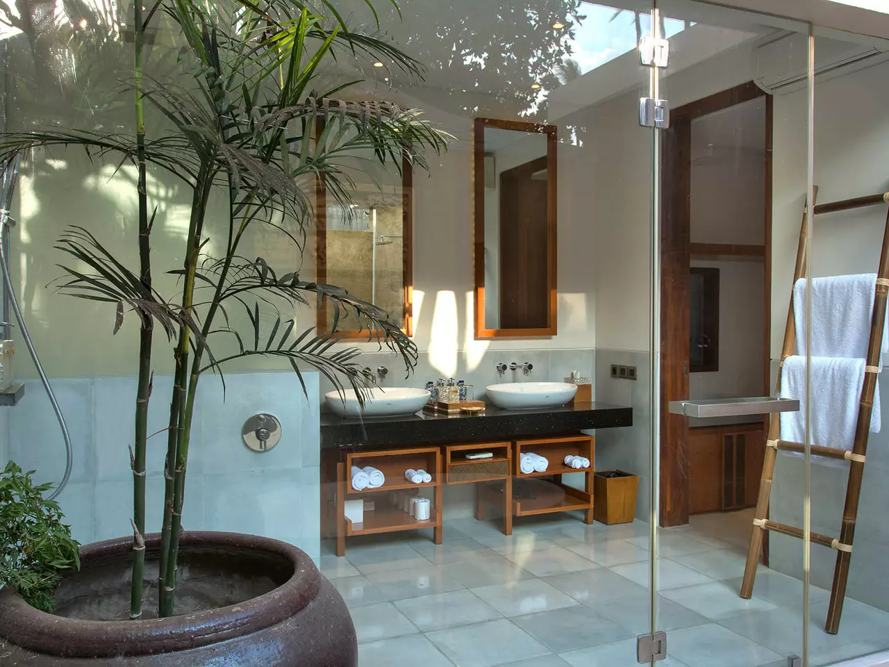 Seseh Tanah Lot 5701 - Seseh Beach Villa 1 in Bali, photo 6 of 25