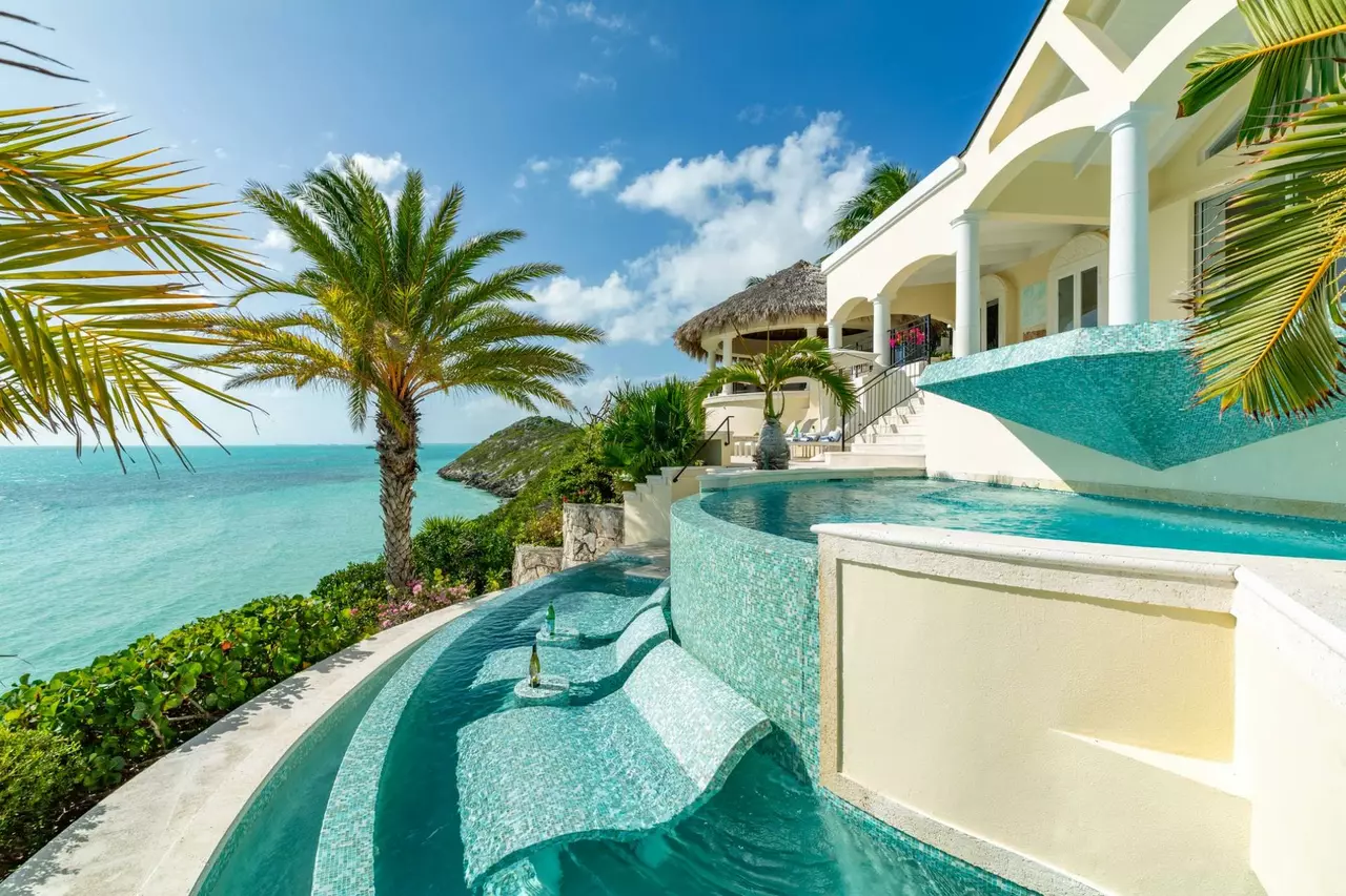 Emara Estate in Turks and Caicos, photo 15 of 38