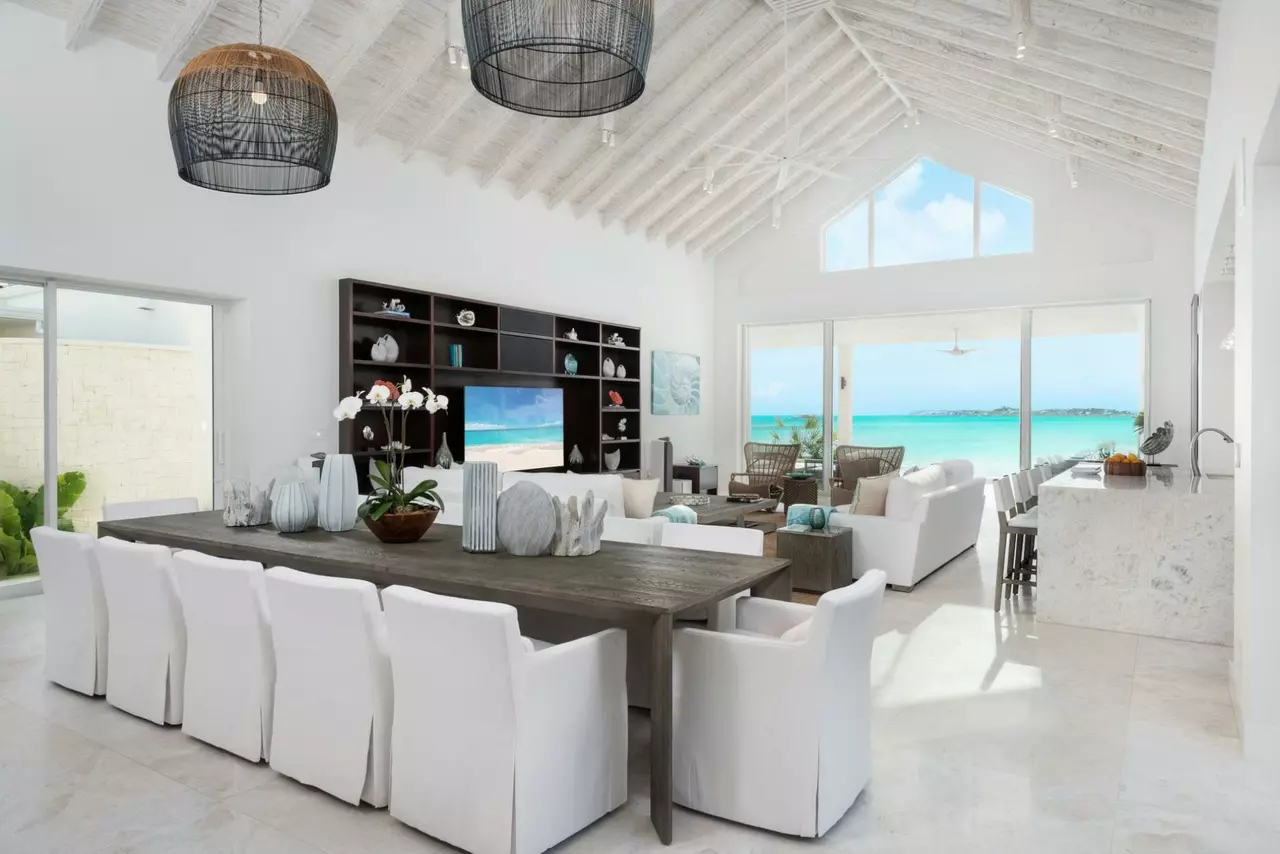 Villa Emerald Bay in Turks and Caicos, photo 7 of 23
