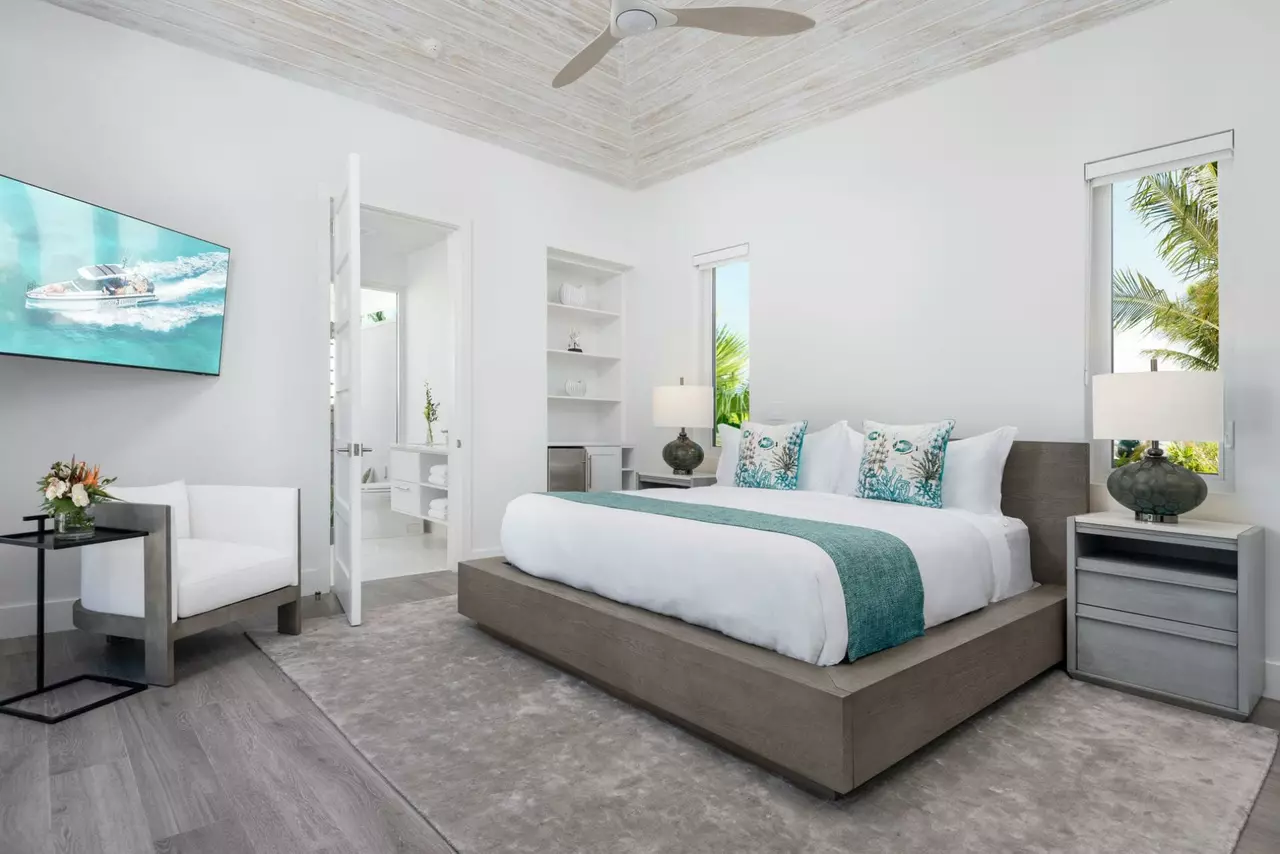 Villa Emerald Bay in Turks and Caicos, photo 8 of 23