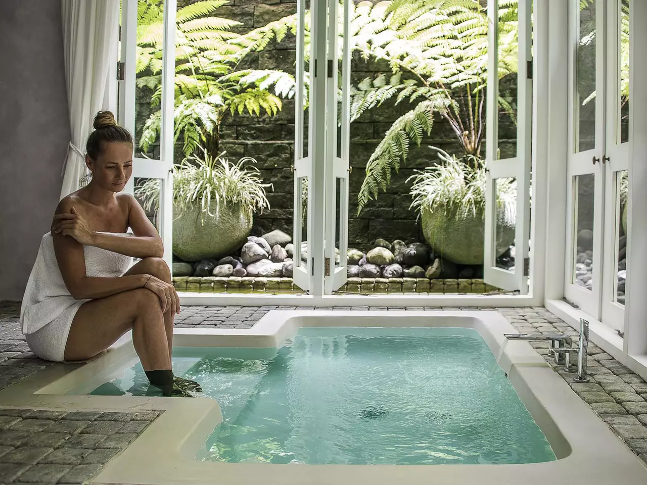 5-Bedroom Villa Sleeping 10, Kerobokan Kelod in Bali, photo 13 of 21