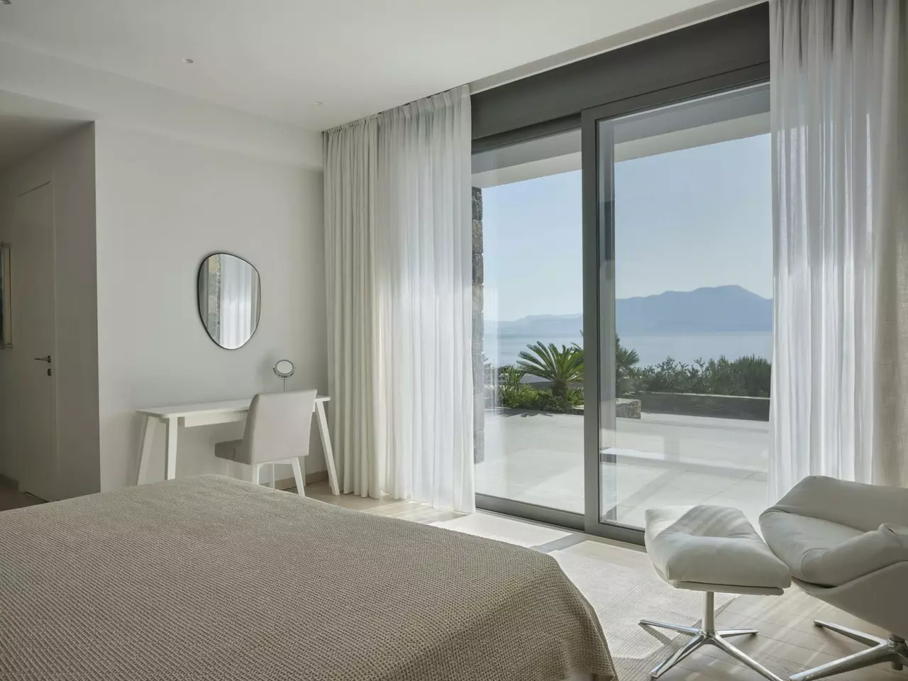 H2O Art Beach - Luxury Villa in Crete, photo 3 of 28