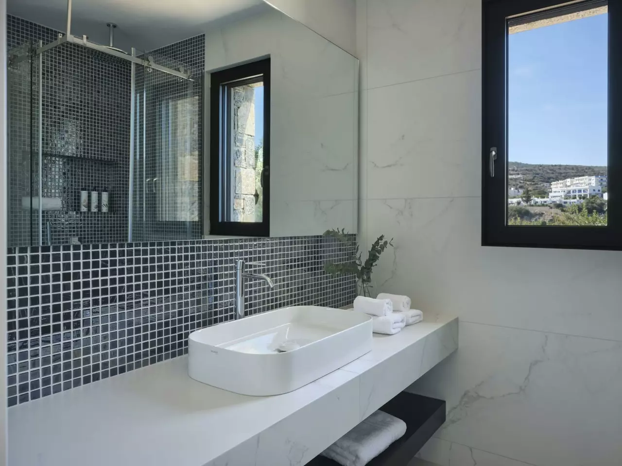 H2O Art Beach - Luxury Villa in Crete, photo 4 of 28