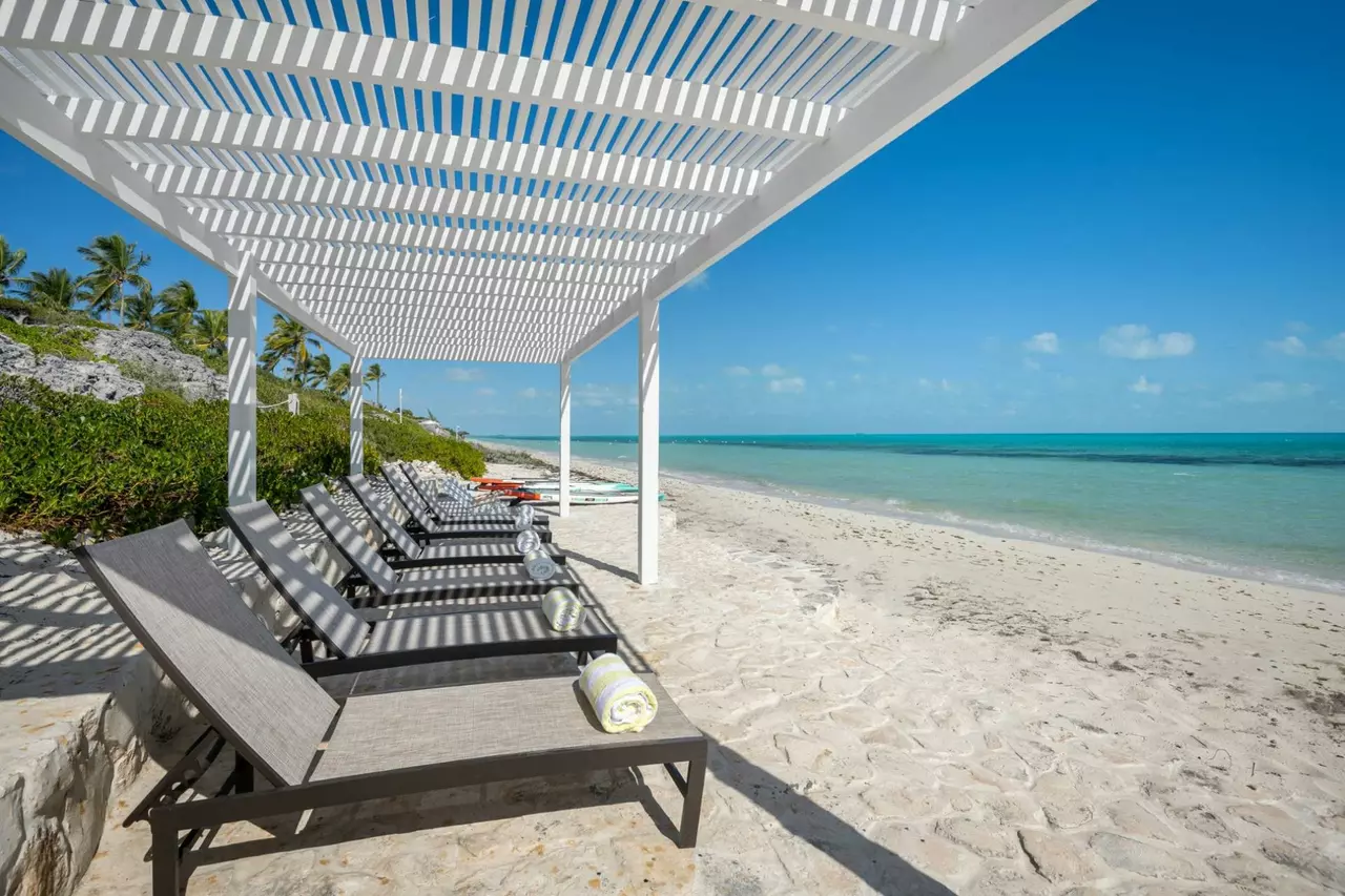Haven House in Turks and Caicos, photo 6 of 36
