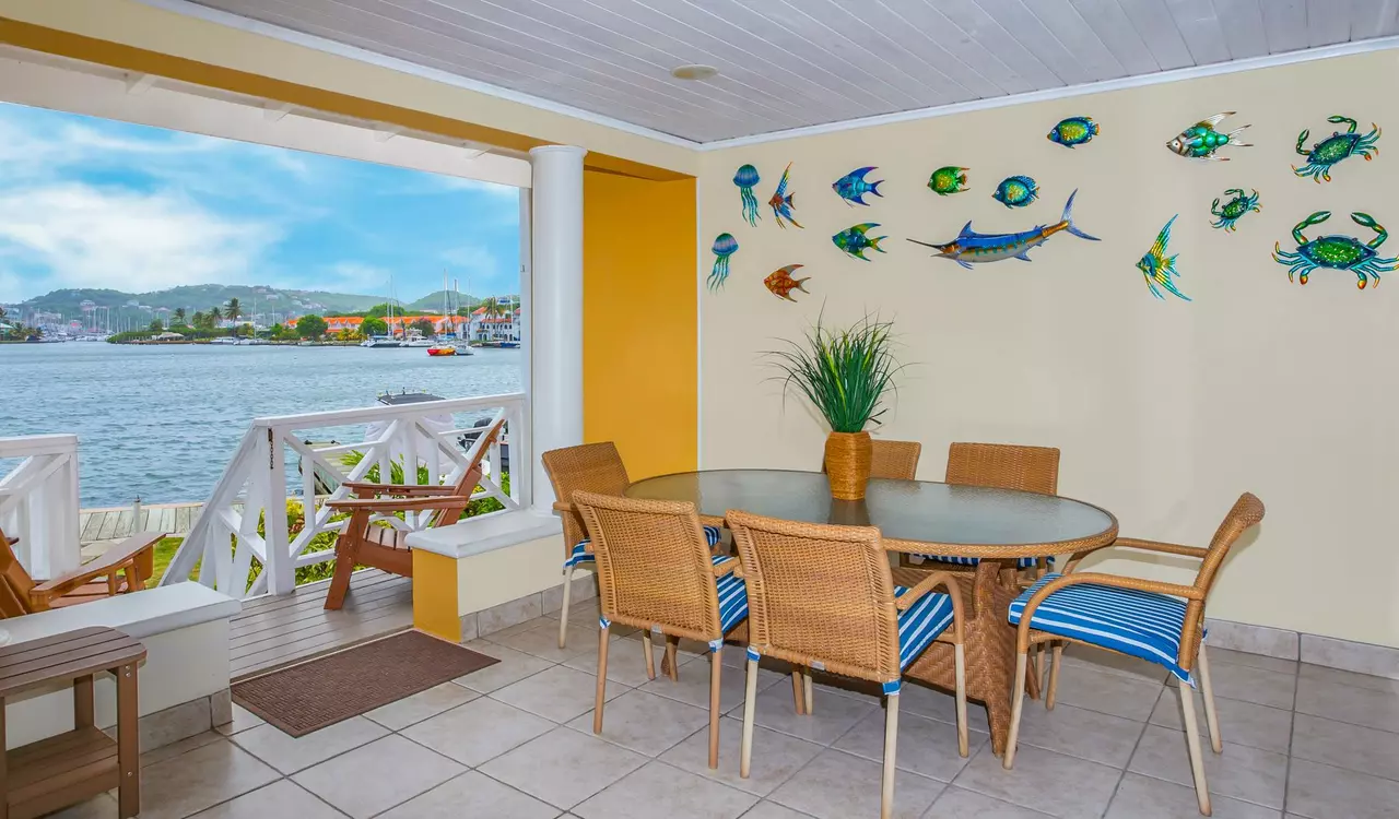 Waterside townhouse in Saint Lucia, photo 7 of 30