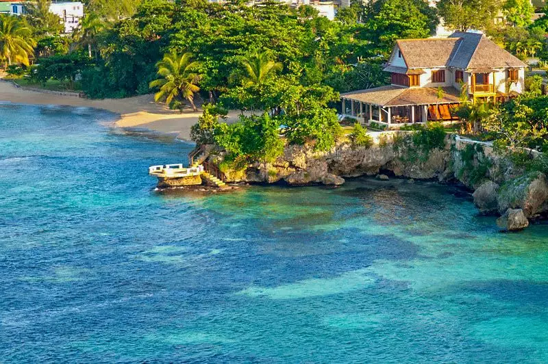 Maldonado Beach House in Jamaica, photo 20 of 27