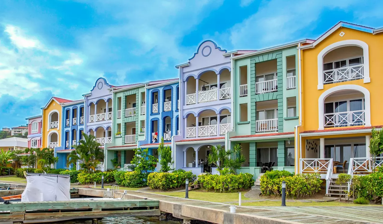 Waterside townhouse in Saint Lucia, photo 14 of 30