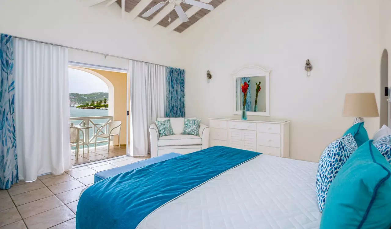 Waterside townhouse in Saint Lucia, photo 20 of 30