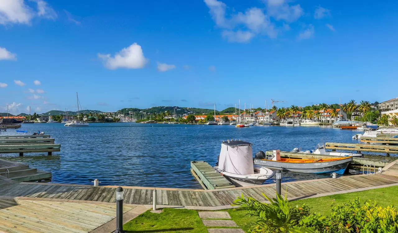Waterside townhouse in Saint Lucia, photo 29 of 30