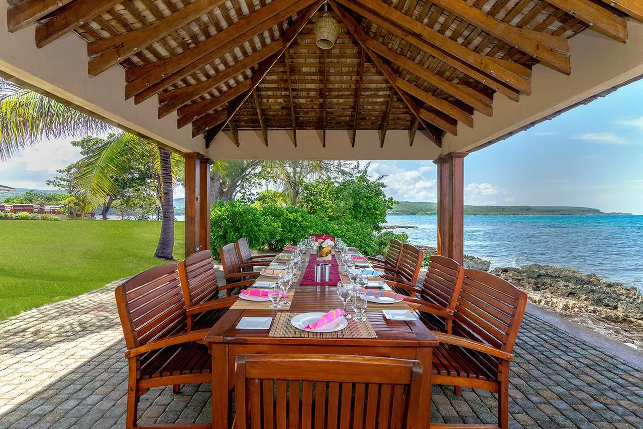 Fortlands Point on the Beach in Jamaica, photo 11 of 30