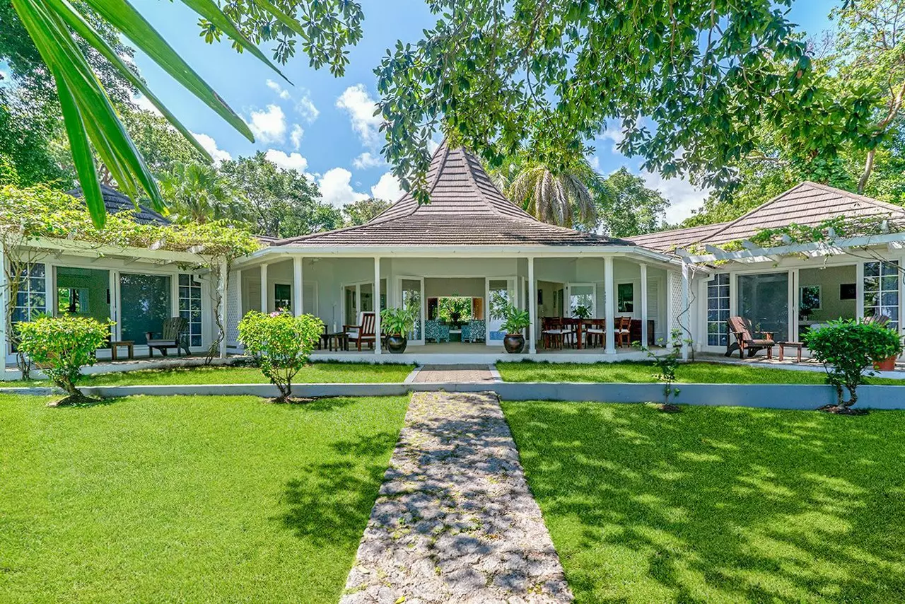 Somewhere at Prospect Estate in Jamaica, photo 3 of 28