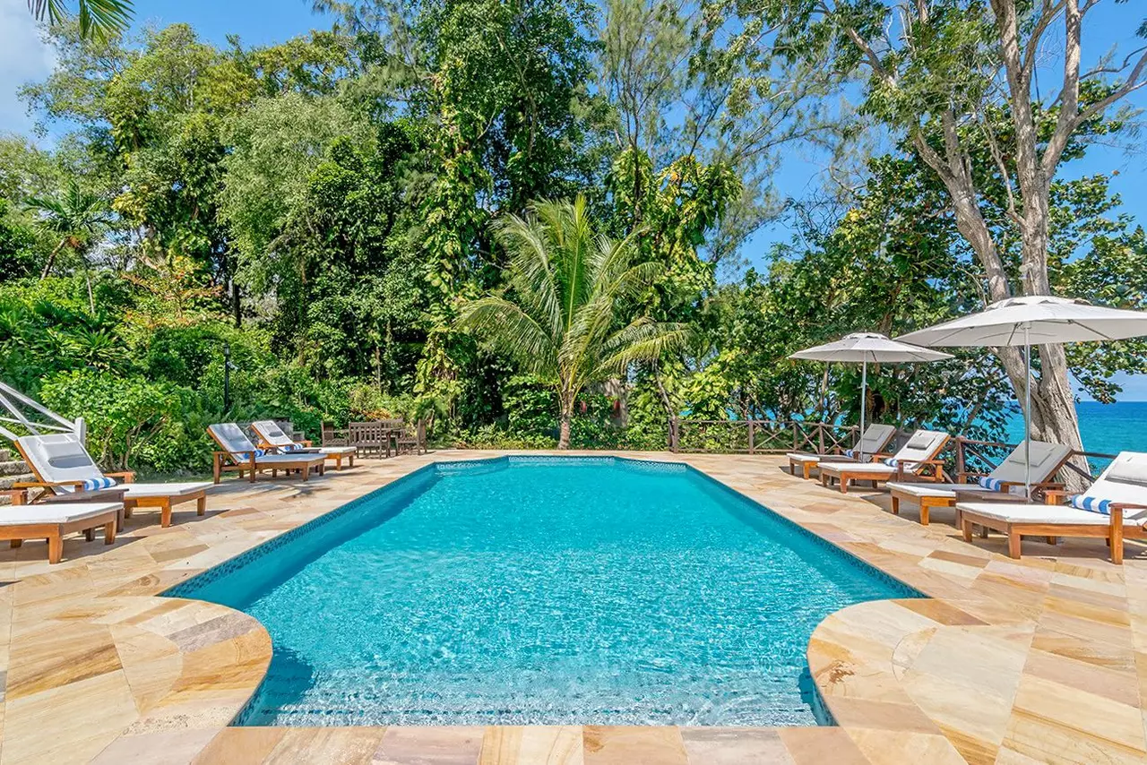 Somewhere at Prospect Estate in Jamaica, photo 8 of 28