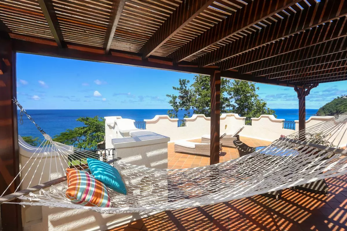 Cap Maison Oceanview Pool & Terrace Villa (2 bed) in Saint Lucia, photo 6 of 30