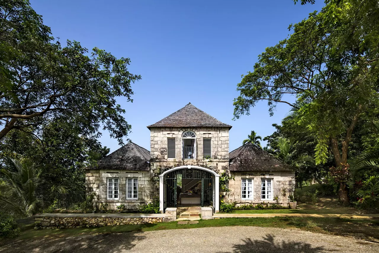 Coach House at Good Hope in Jamaica, photo 7 of 24