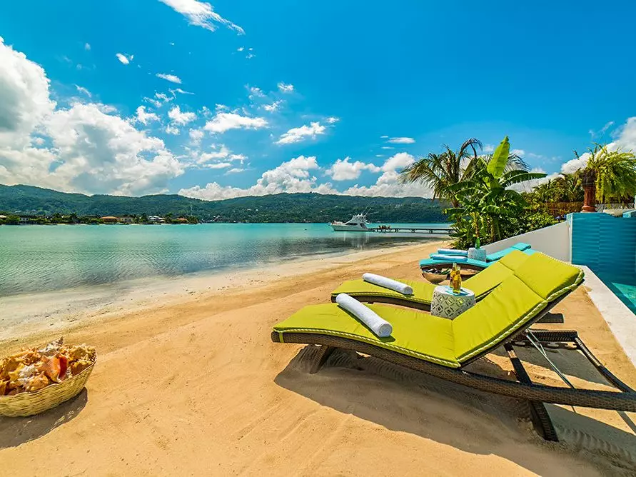 Everything Nice by the Sea in Jamaica, photo 9 of 24