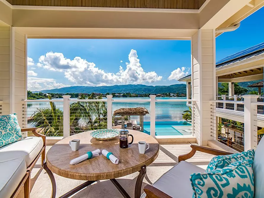 Everything Nice by the Sea in Jamaica, photo 10 of 24