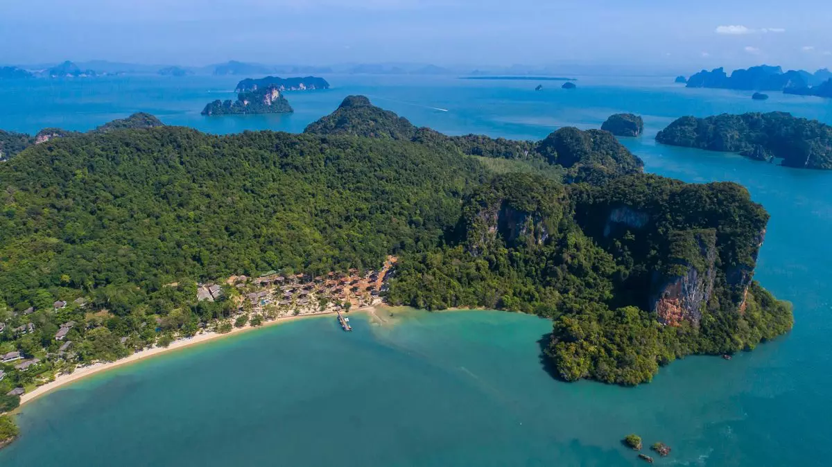 TreeHouse Villas - Beachfront Pool Villa in Phuket & Andaman Coast, photo 15 of 30