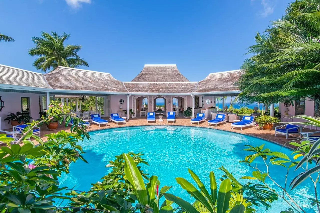 Ma Moura at the Tryall Club in Jamaica, photo 2 of 19