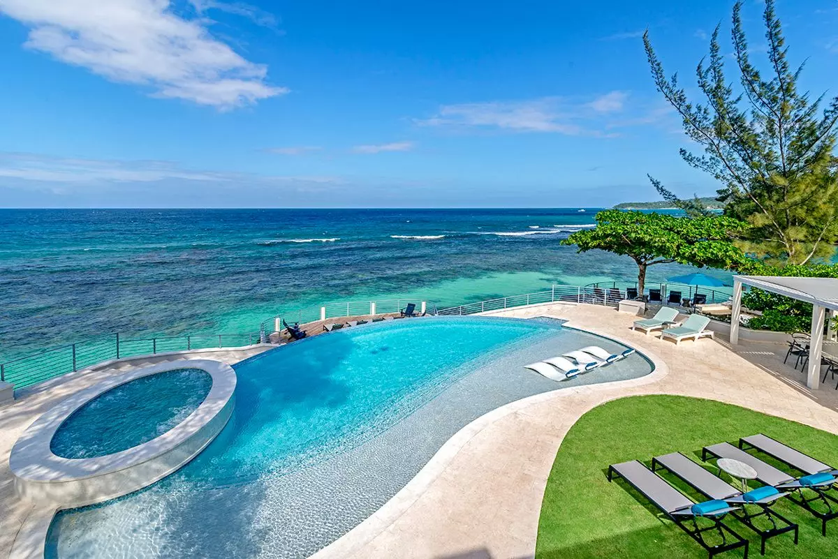 Artwood Reef in Jamaica, photo 10 of 30