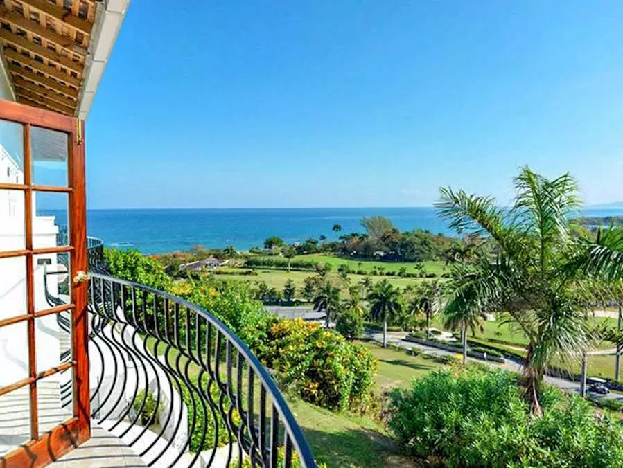 Apartment Pink Petal in Jamaica, photo 13 of 18