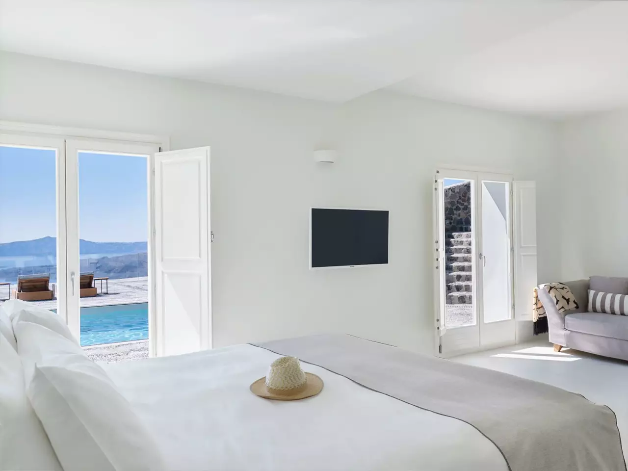 Nafsika Estate in Santorini, photo 13 of 33