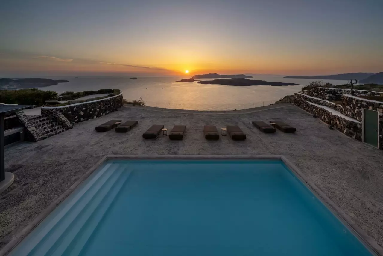 Nafsika Estate in Santorini, photo 7 of 33