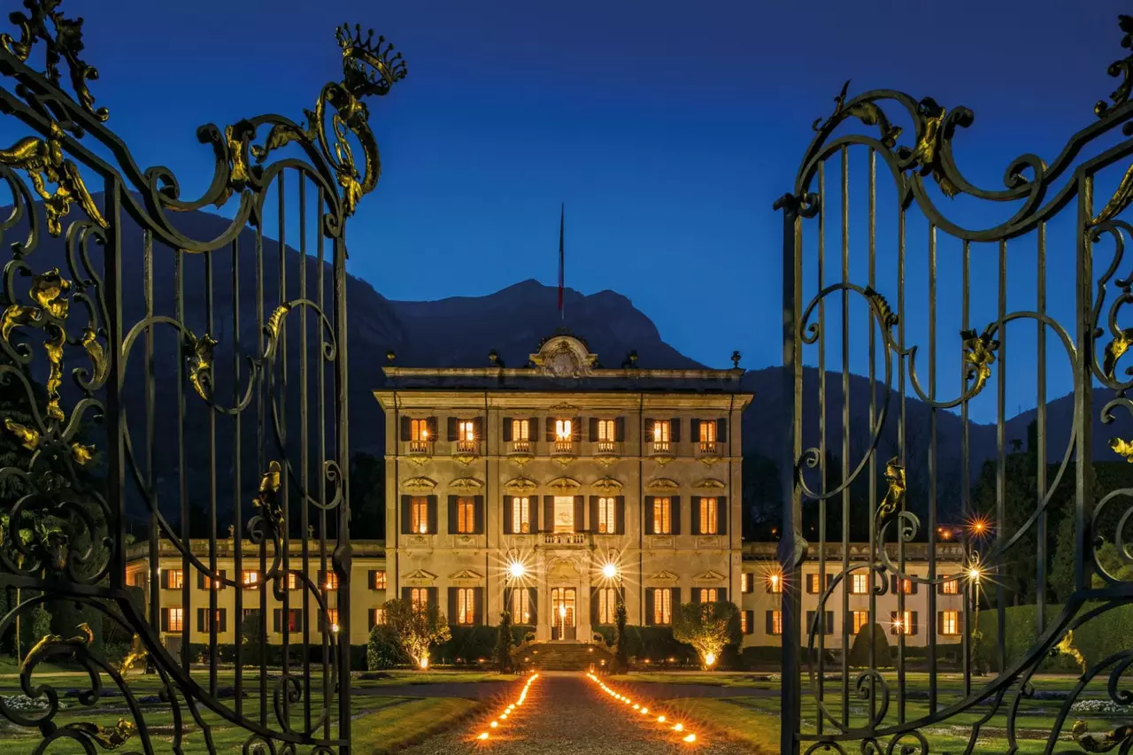 Villa Sola Cabiati in Lake Como, photo 20 of 24