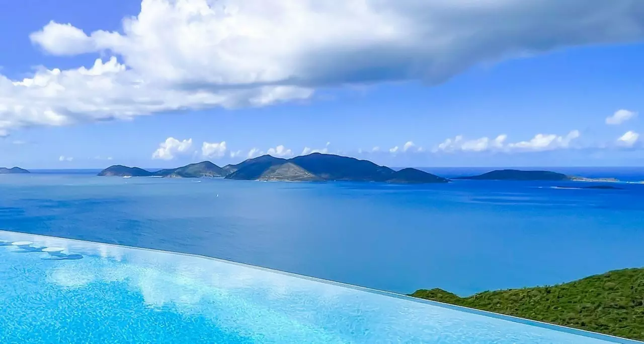 St Bernards Hill House in British Virgin Islands, photo 7 of 48