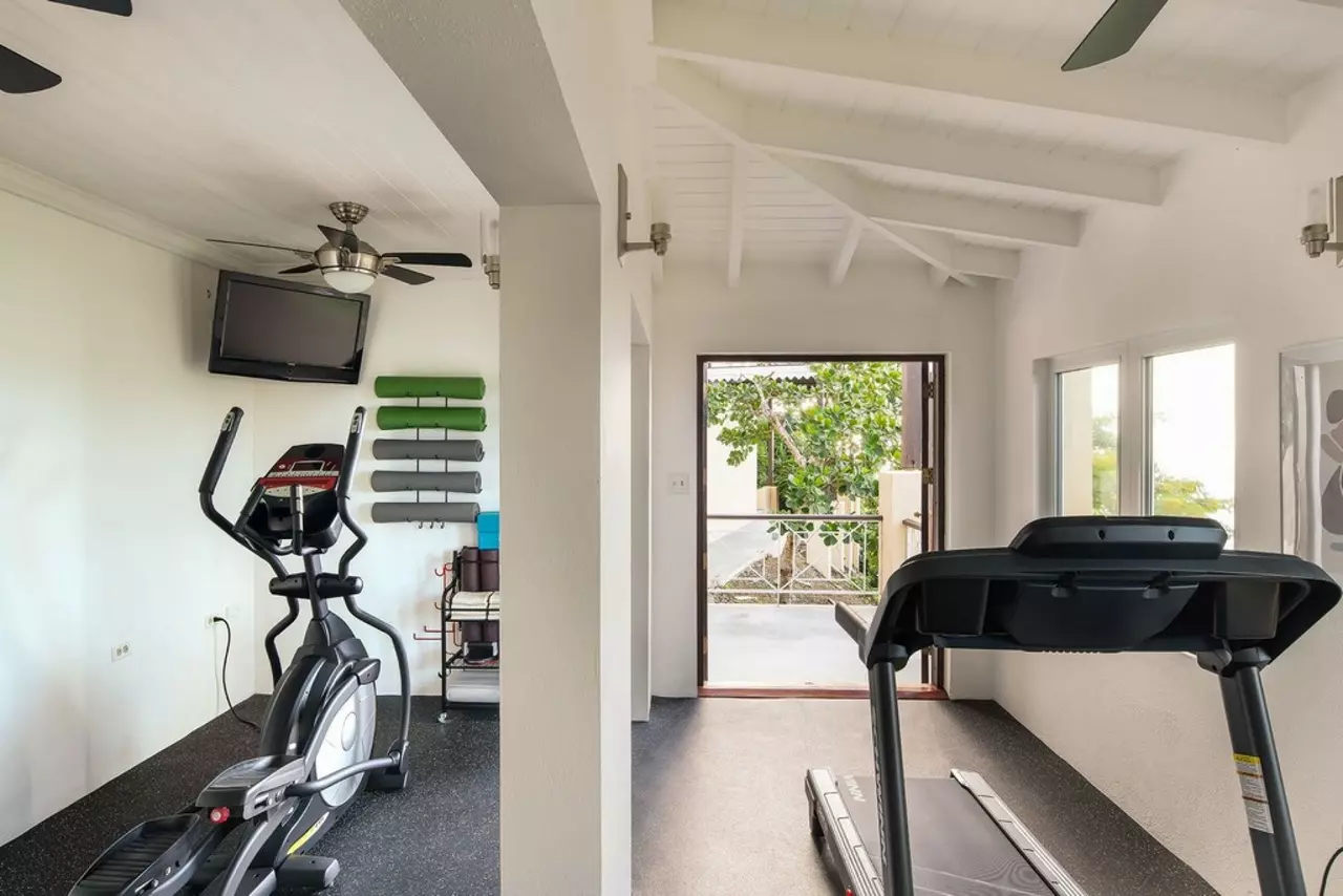 St Bernards Hill House in British Virgin Islands, photo 44 of 48