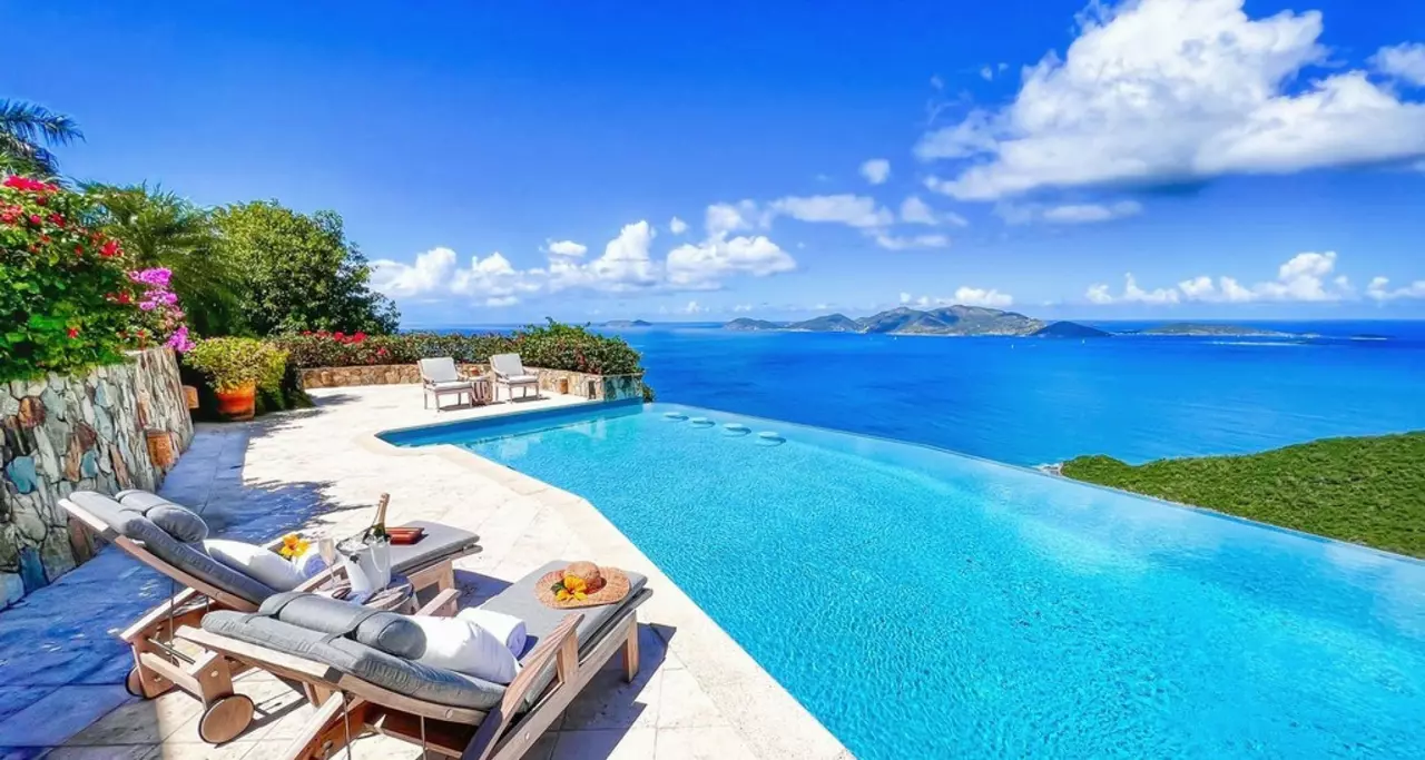 St Bernards Hill House in British Virgin Islands, photo 21 of 48