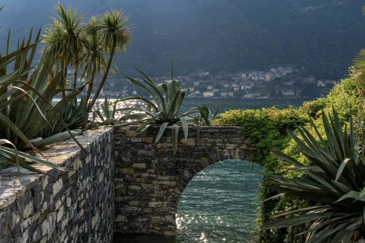 Villa Altrove in Lake Como, photo 24 of 30