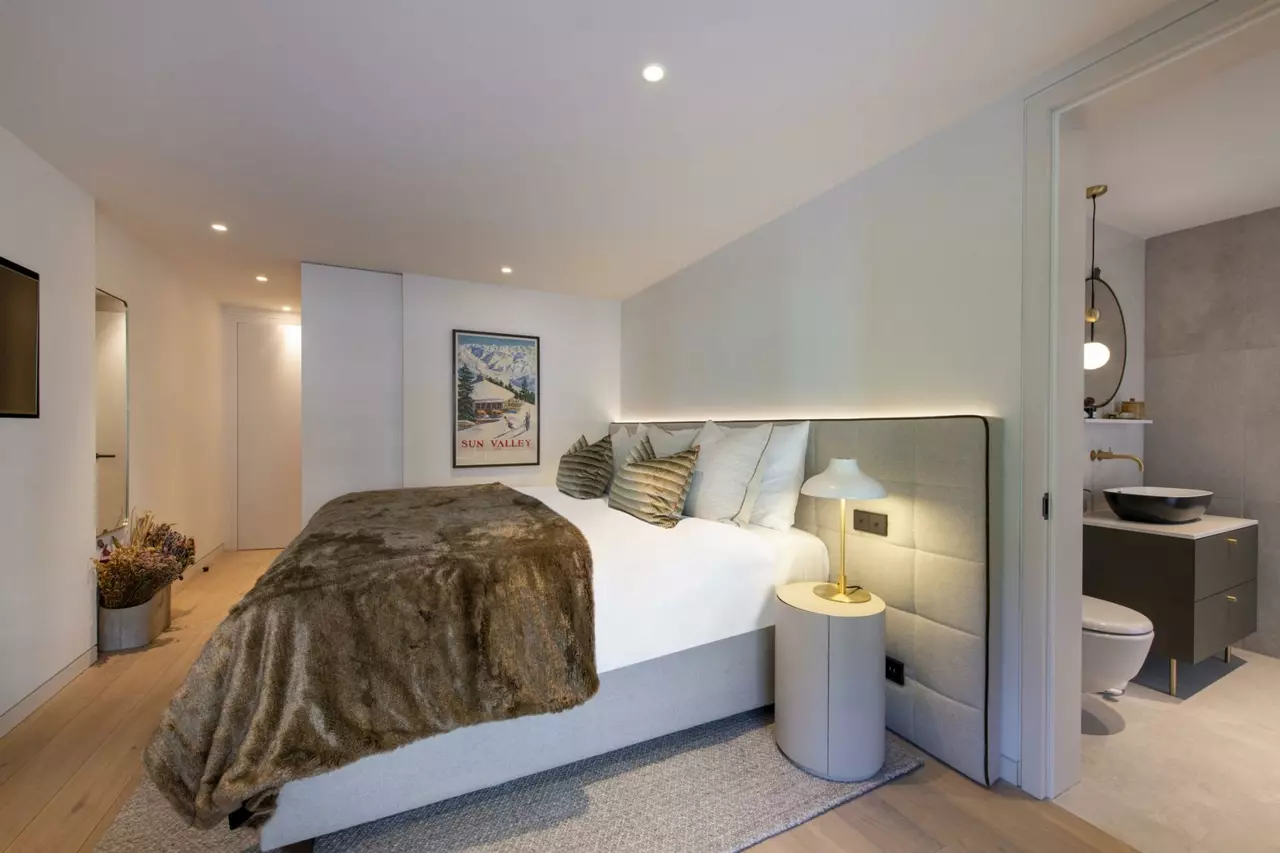 3-Bedroom Chalet with Swimming pool, Sleeps 6 in Lech & Zürs, photo 9 of 19