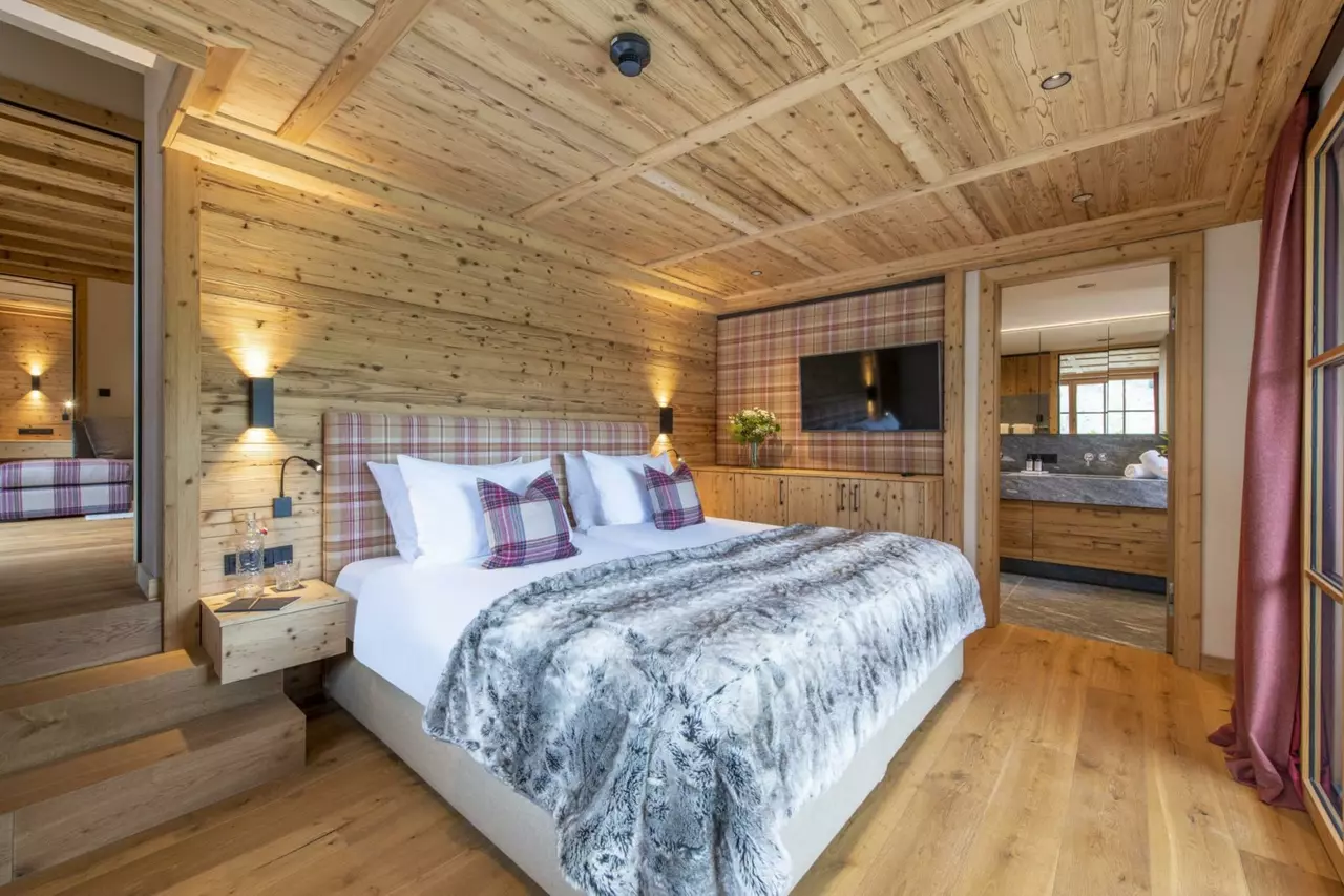4-Bedroom Chalet with Swimming pool, Sleeps 10 in Lech & Zürs, photo 9 of 23