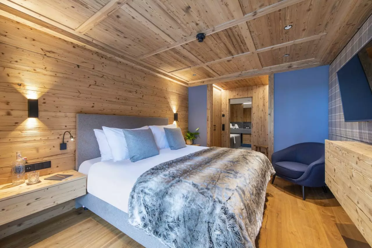 4-Bedroom Chalet with Swimming pool, Sleeps 10 in Lech & Zürs, photo 14 of 23