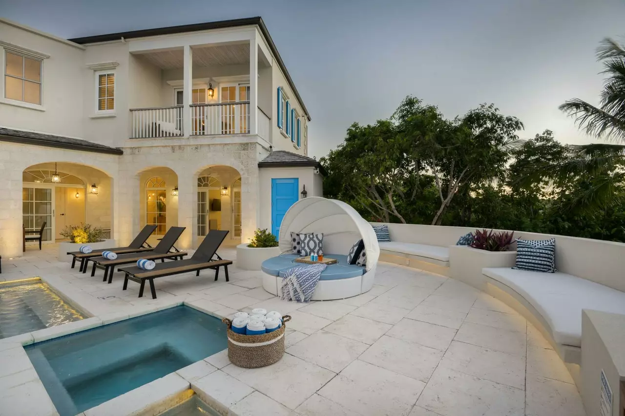 Villa Azzurra in Turks and Caicos, photo 9 of 25