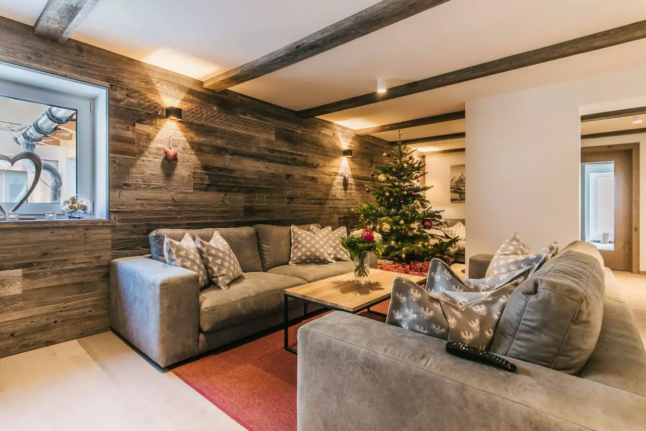 12-Bedroom Chalet Sleeping 24, Sankt Jakob am Arlberg in St Anton & Arlberg, photo 3 of 30