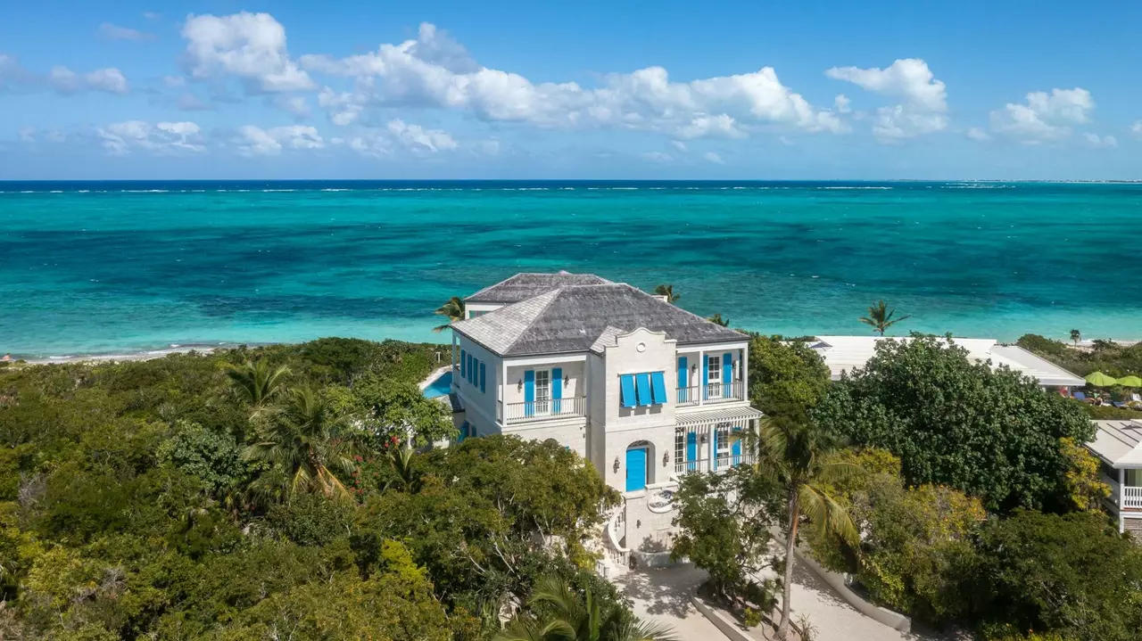 Villa Azzurra in Turks and Caicos, photo 8 of 25