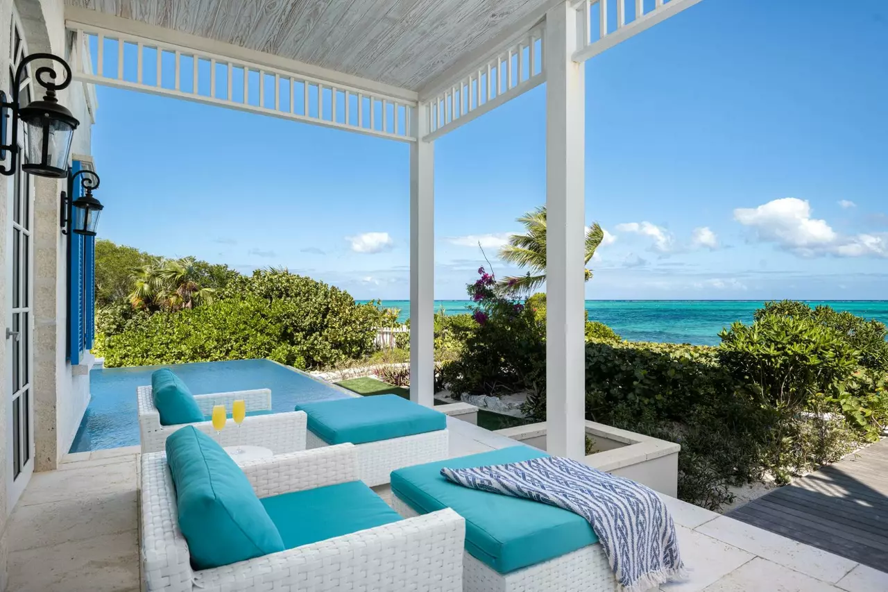 Villa Azzurra in Turks and Caicos, photo 7 of 25