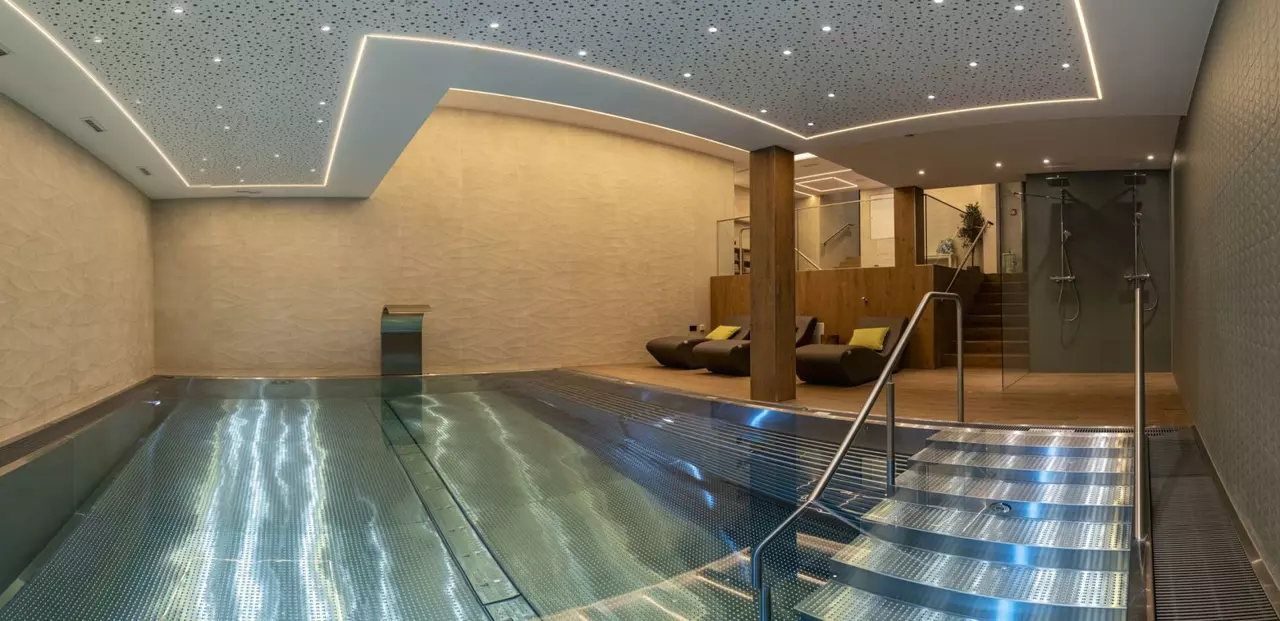12-Bedroom Chalet Sleeping 24, Sankt Jakob am Arlberg in St Anton & Arlberg, photo 10 of 30