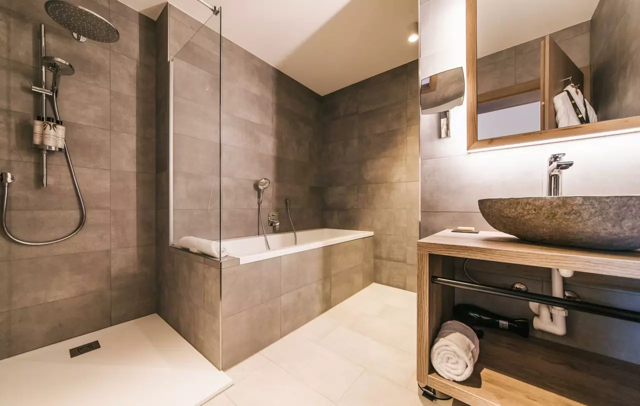 12-Bedroom Chalet Sleeping 24, Sankt Jakob am Arlberg in St Anton & Arlberg, photo 27 of 30
