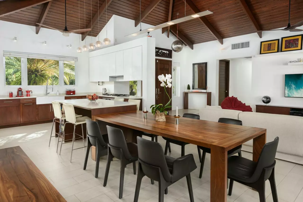 Villa Below Deck in Turks and Caicos, photo 8 of 22