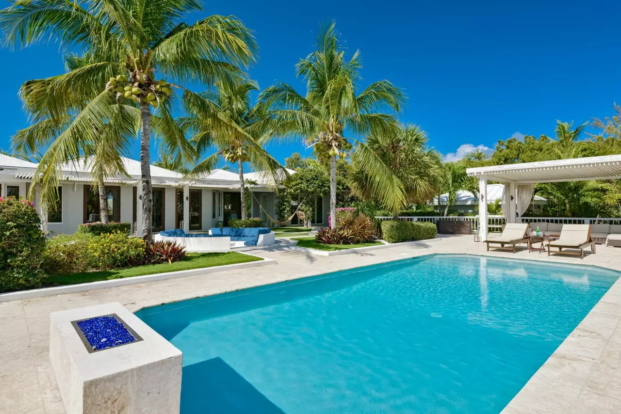 Villa Below Deck in Turks and Caicos, photo 18 of 22