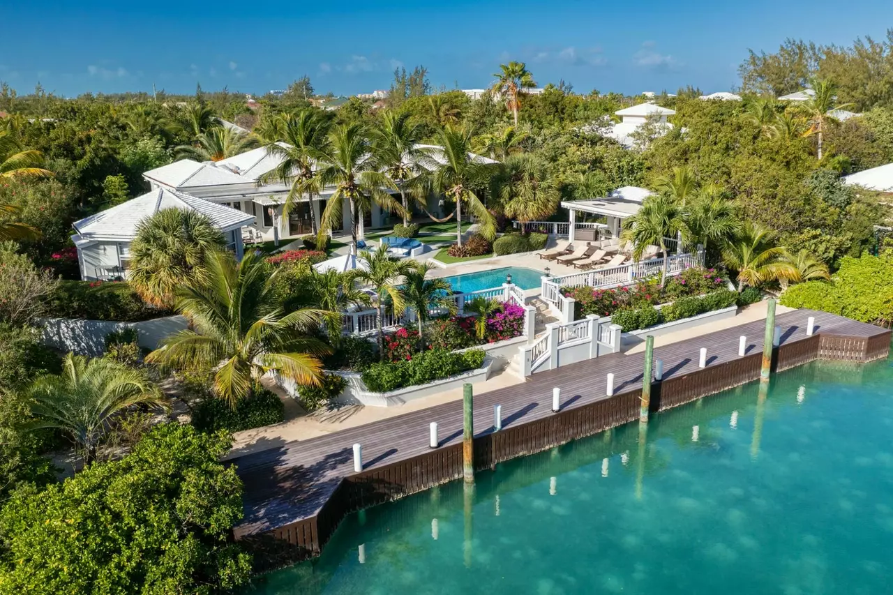 Villa Below Deck in Turks and Caicos, photo 7 of 22