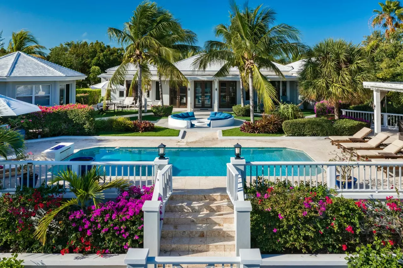 Villa Below Deck in Turks and Caicos, photo 6 of 22
